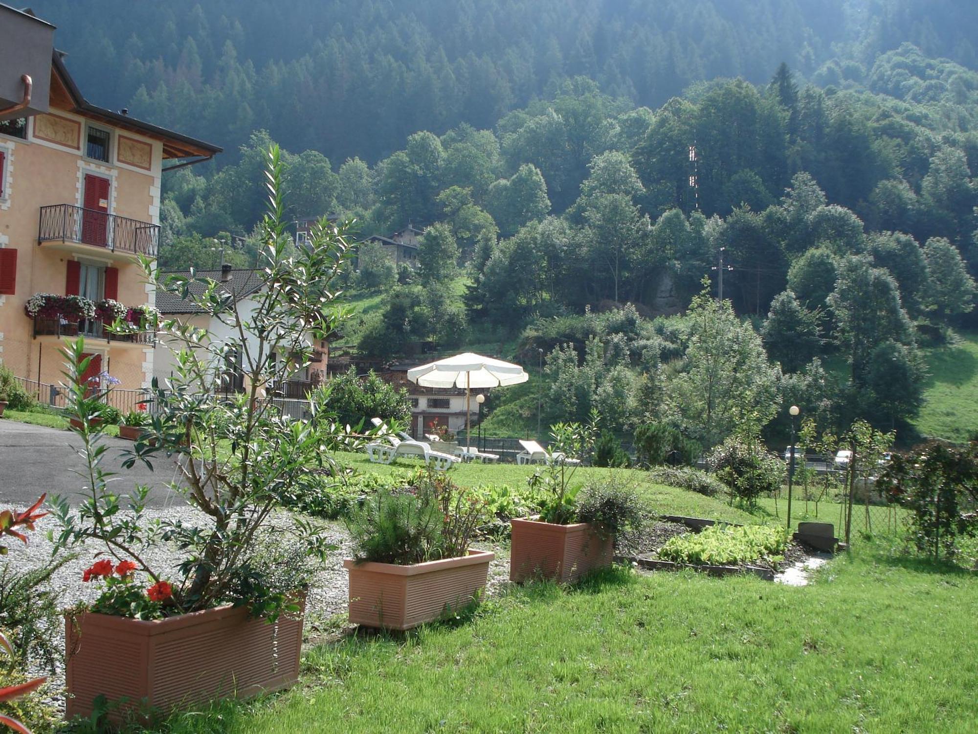 Hotel Pedretti Branzi Extérieur photo